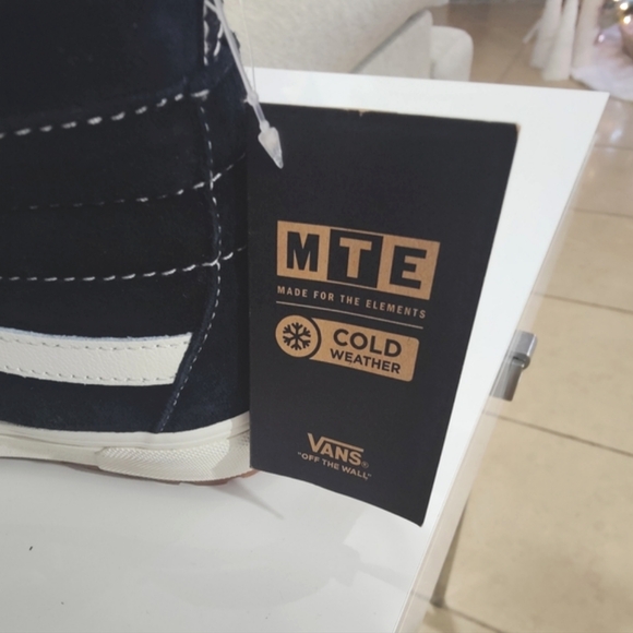 VANS Sk8- MTE 1 High Black And White Gum Size 7 Men 8.5 Women's Cool Weather - Picture 7 of 11